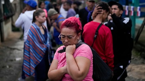 Una migrante venezolana en la selva del Darién, Panamá, el 9 de noviembre de 2024.