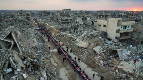 Hallaron enterrados los cuerpos de paramédicos y de un trabajador de la ONU en Gaza