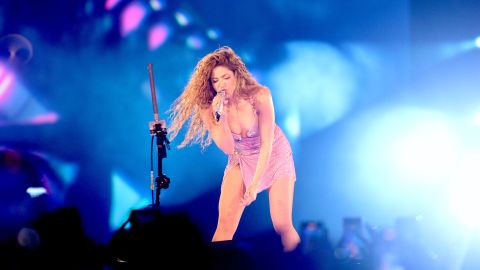 El emotivo instante que protagonizó Shakira rápidamente se viralizó en redes sociales.