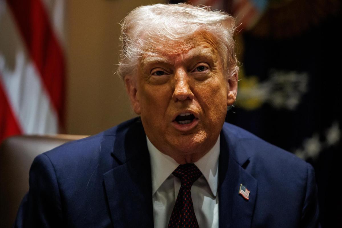 Trump arremete de nuevo contra el juez que frenó sus deportaciones exprés