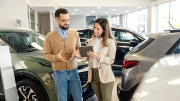 vendedor-comprar-auto