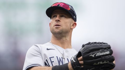 Brett Gardner durante un encuentro entre los New York Yankees y los Philadelphia Phillies en 2021.