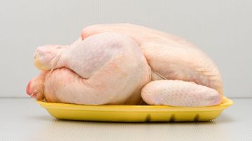Pollo crudo