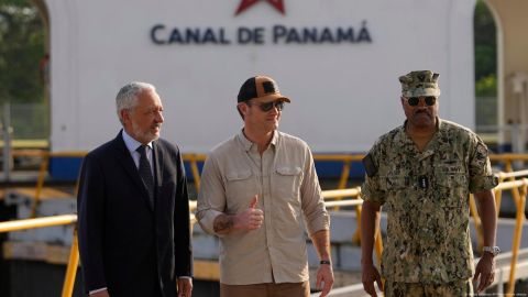 "China no construyó este canal, no opera este canal. Y China no armará este canal", expresó el jefe del Pentágono.
