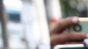 El abogado salvadoreño Salvador Ríos da declaraciones a la prensa frente a la Procuraduría para la Defensa de los Derechos Humanos (PDDH) el lunes, en San Salvador (El Salvador).