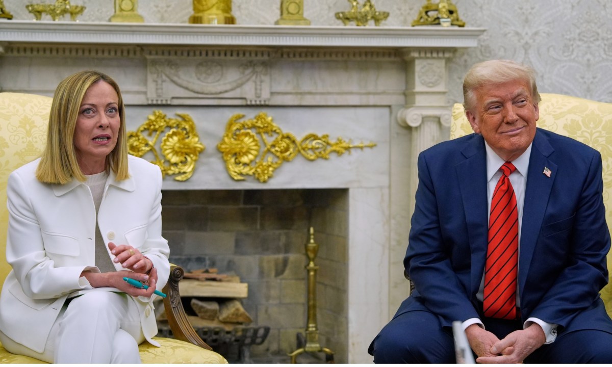 Trump dice estar "100%" seguro de llegar a un acuerdo arancelario con la UE