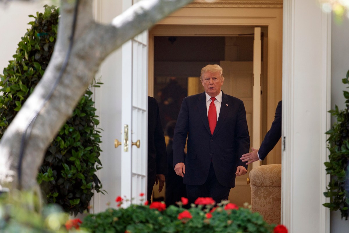 Trump critica a los tribunales por no dejarlo expulsar a los criminales de EE.UU.