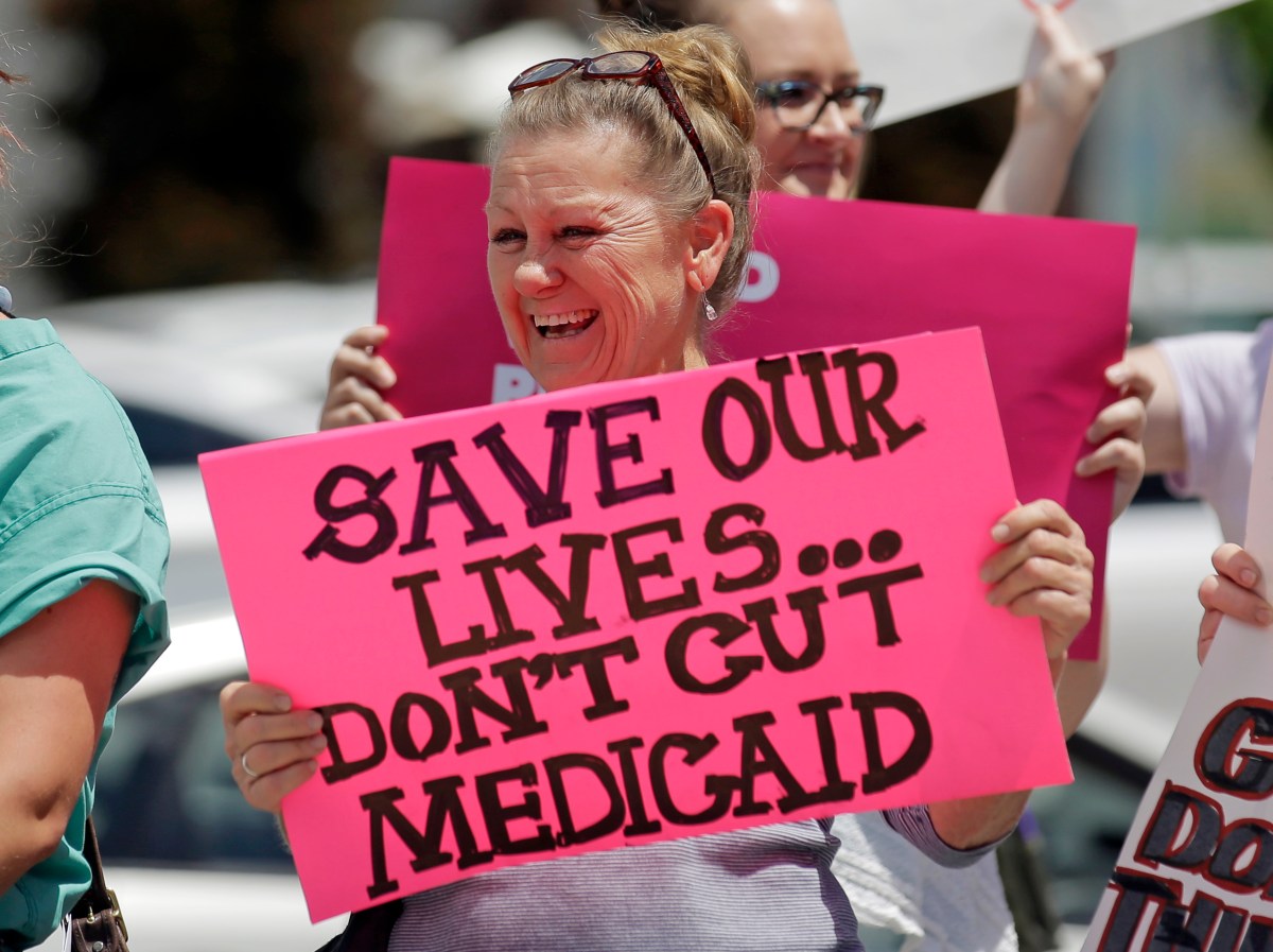 Partido Republicano va contra Medicaid y Planned Parenthood en la Corte Suprema