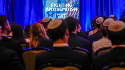 La decisión de monitorear las redes sociales de los extranjeros obedece a las órdenes ejecutivas firmadas por el presidente Donald Trump contra el antisemitismo.