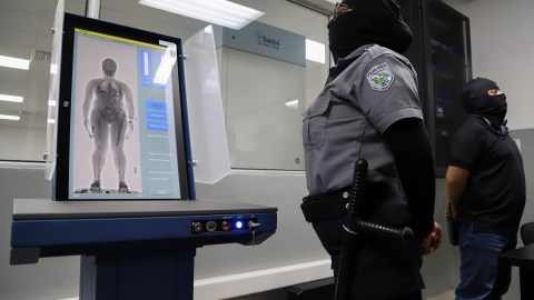 CECOT, megaprisión para pandilleros en El Salvador