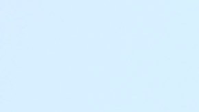 Robert E. Crimo III se retira tras declararse culpable del tiroteo ocurrido en el desfile de Highland Park en la sala del tribunal de la jueza Victoria A. Rossetti en Waukegan, Illinois, el lunes 3 de marzo de 2025.
