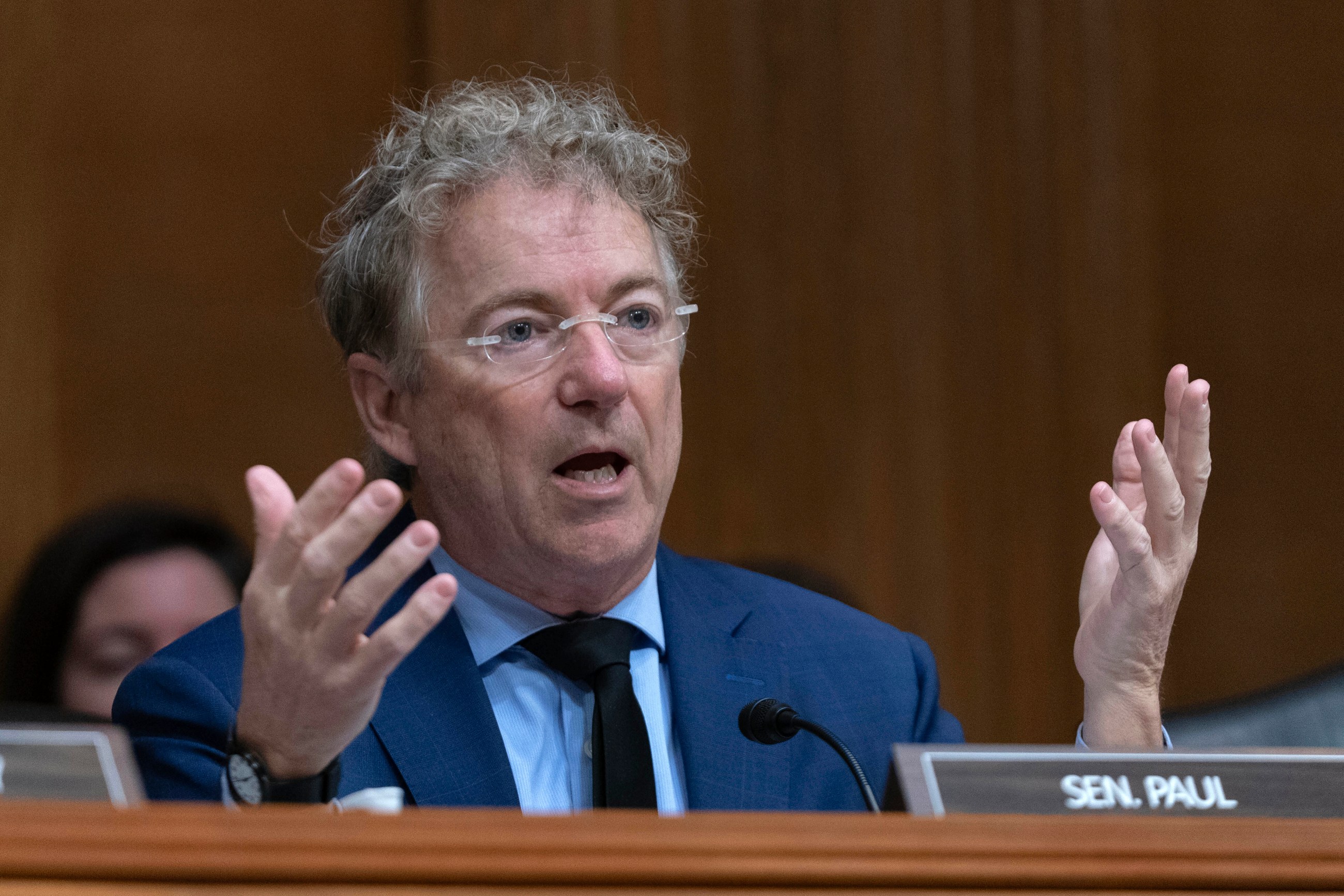 Senado de EE.UU. aprueba resolución contra aranceles de Trump a Canadá con  el voto de 4 republicanos - El Diario NY