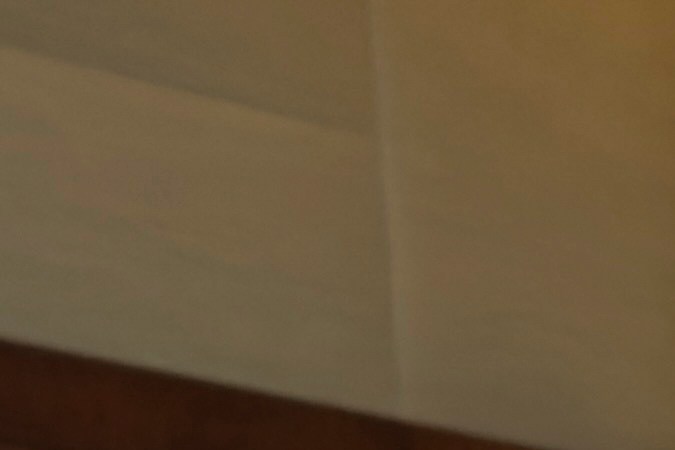 Ash Lazarus Orr, demandante transgénero en una demanda contra la política de la administración Trump que prohíbe el uso de la "X" en los pasaportes para personas no binarias.