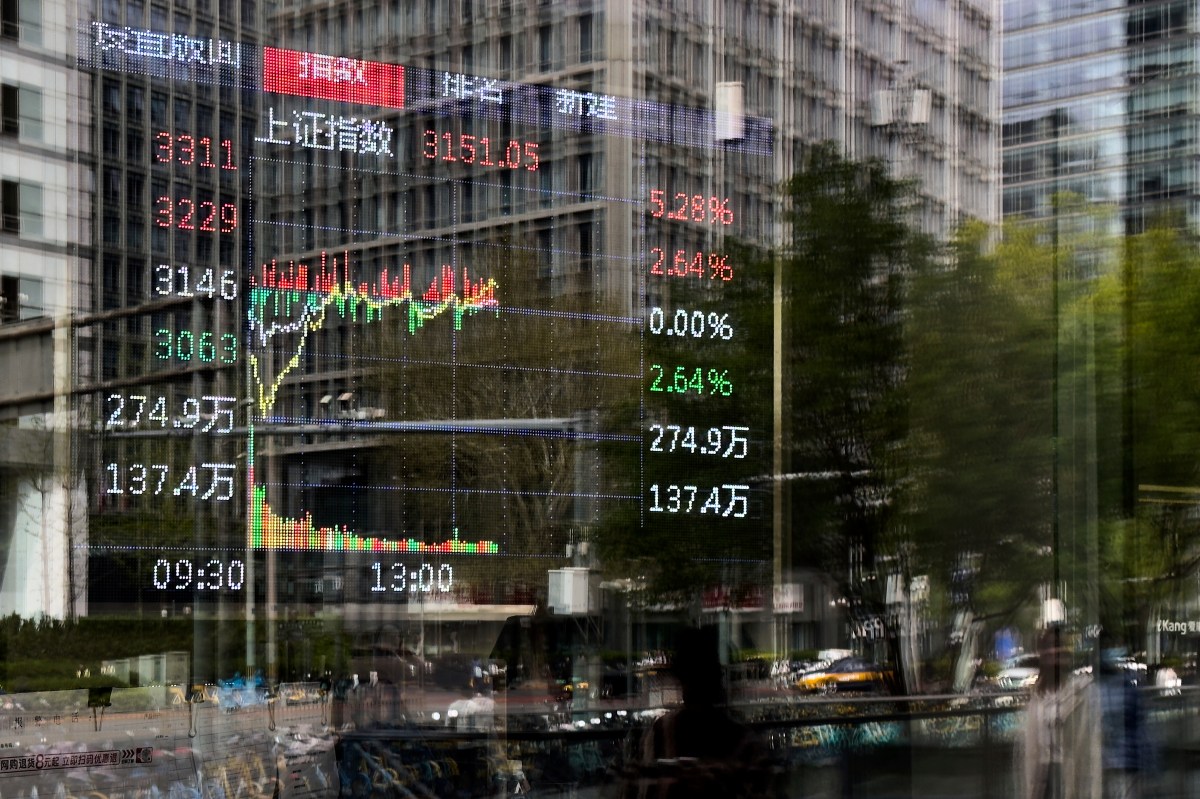 China eleva a 84% sus aranceles a productos estadounidenses