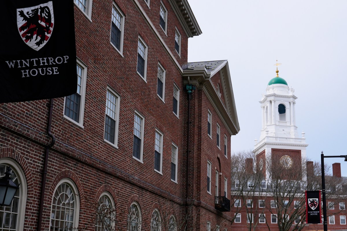 Harvard elimina el nombre de su oficina de diversidad en plena disputa legal con Trump