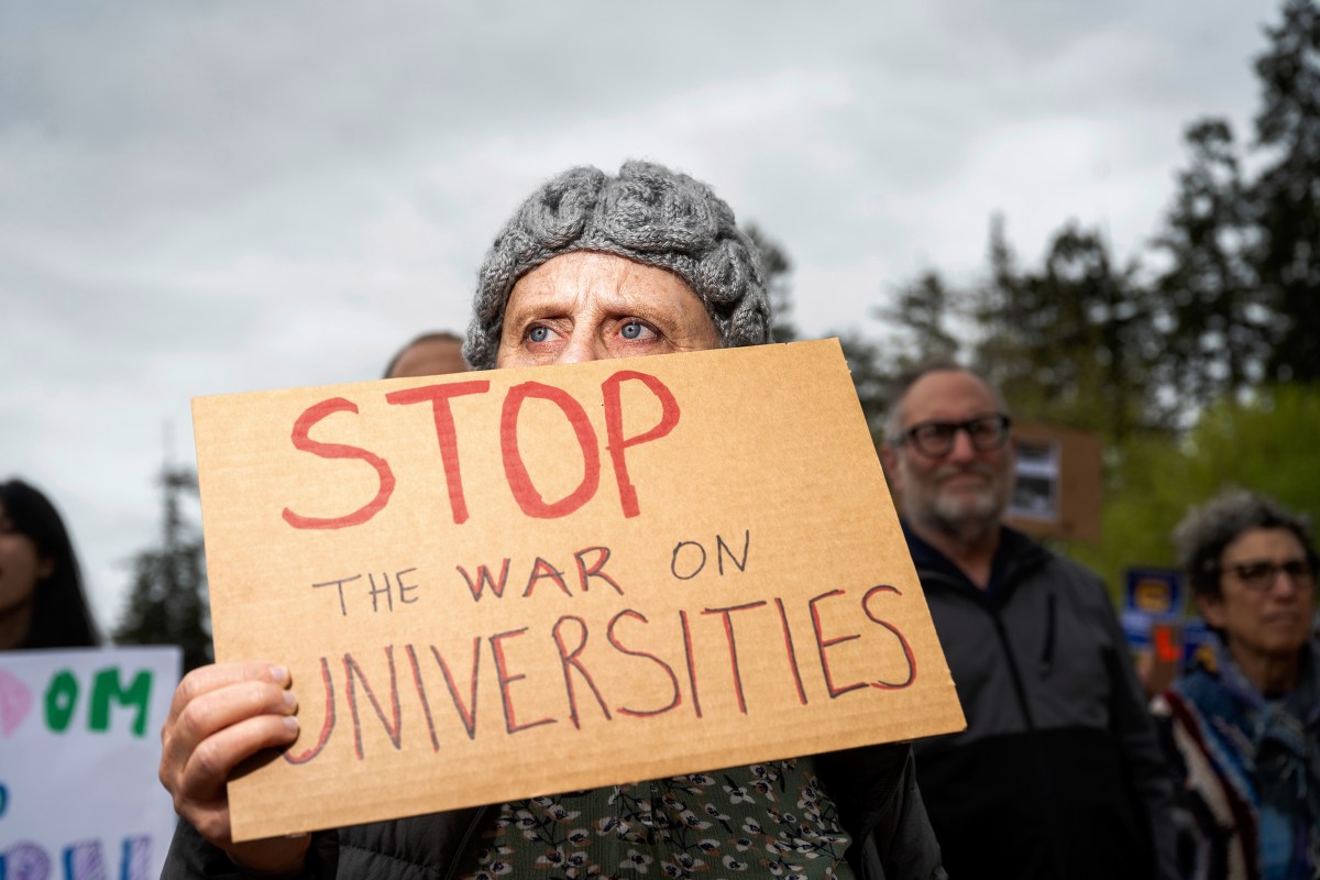 Más de 100 universidades y colegios de EE.UU. firman carta contra las políticas de Trump