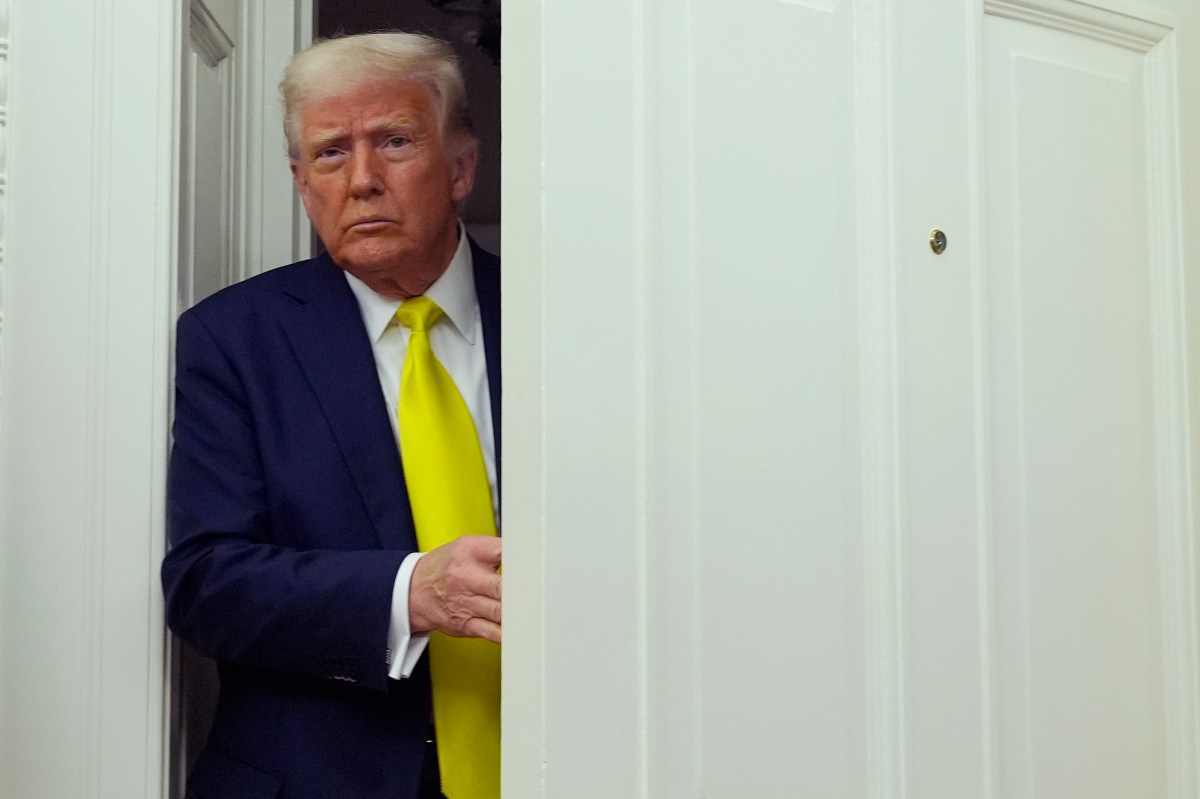 Trump busca negociaciones comerciales con aliados para suavizar efecto de aranceles