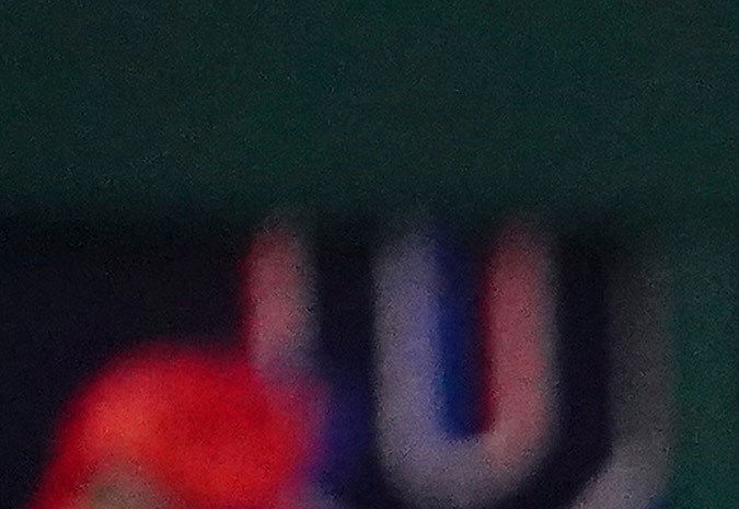 Acción en la que Jarred Kalenic es puesto out por Carlos Correa.