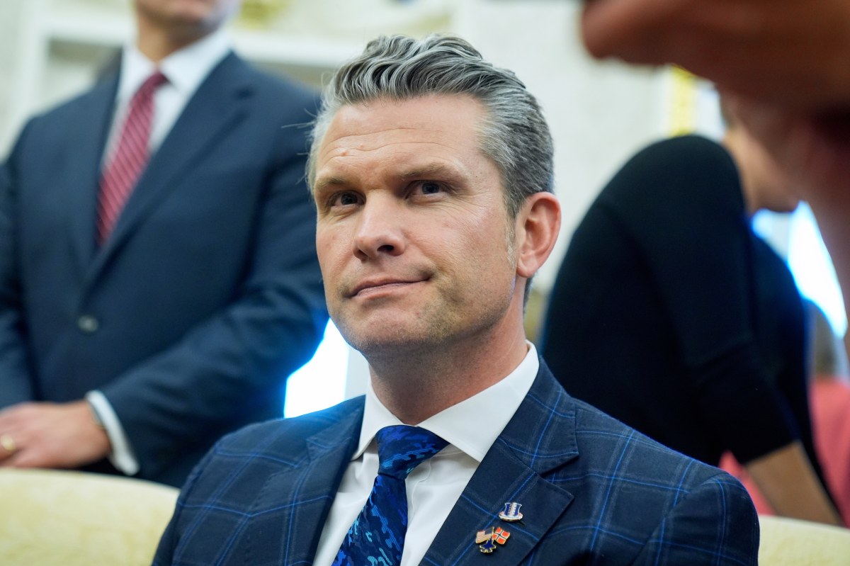 Destituyen a jefe de gabinete de Hegseth y miembros de las juntas asesoras del Pentágono