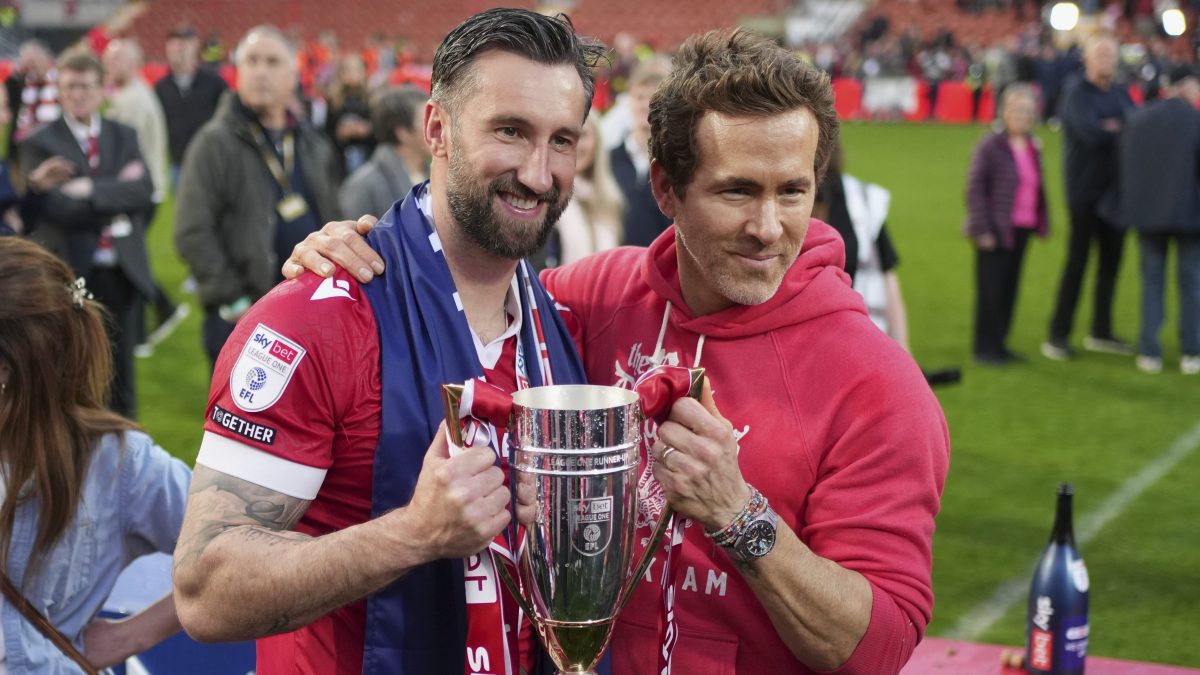 Wrexham, el equipo de “Deadpool”, logra su tercer ascenso al hilo en Inglaterra