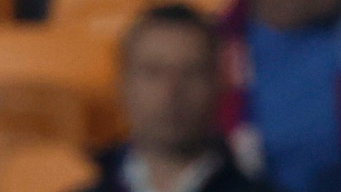 Asencio negó el penal sobre Raphinha desde que ocurrió la acción.