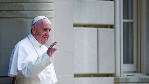 Figuras del fútbol mundial lamentan la muerte del papa Francisco.