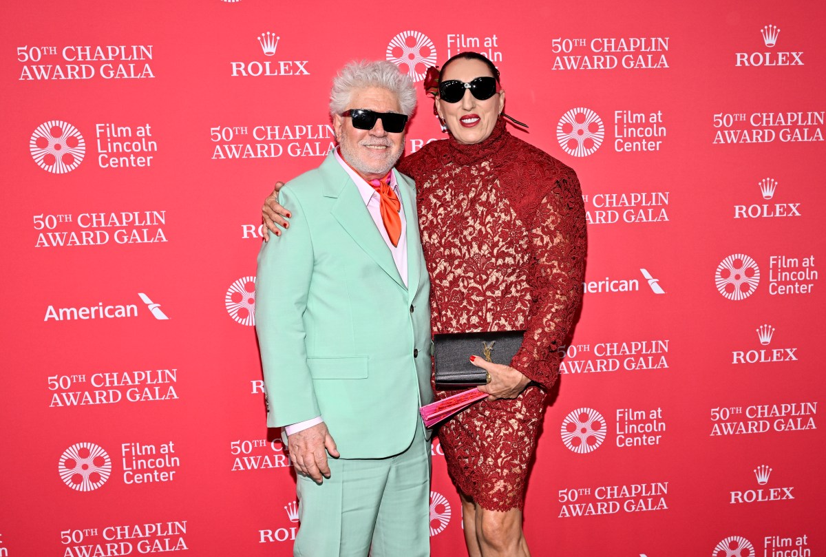 Almodóvar arremete contra Trump al recibir el 50º Chaplin Award en el Lincoln Center