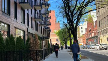 Más de seis millones de neoyorquinos aplican cada año a la lotería de apartamentos de NYC pero más del 99% se queda esperando.