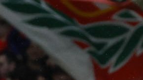 Los jugadores del FC Barcelona celebran su victoria a la finalización del encuentro correspondiente a la vuelta de las semifinales de la Copa del Rey que han disputado hoy miércoles Atlético de Madrid y FC Barcelona en el estadio Metropolitano.