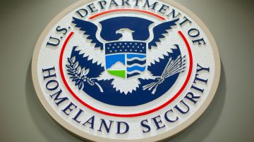 DHS negó la deportación de niños estadounidenses a Honduras: "La madre decidió llevárselos"