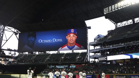 Otavio Dotel homenaje.