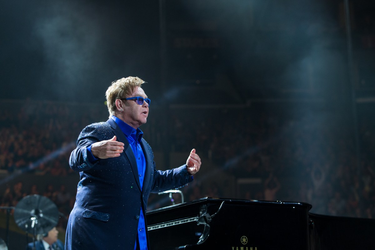 Elton John sobre su pérdida de visión: "No puedo ver a mis hijos mientras juegan"