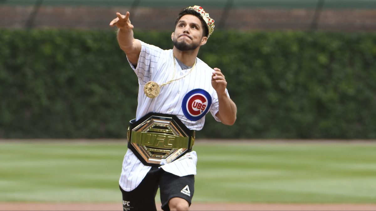 Henry Cejudo sufre robo en su hogar: se llevaron su cinturón de campeón de UFC