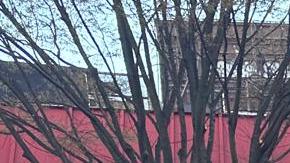 Dominicanos en la Gran Manzana realizaron este martes en la noche una vigilia en la Plaza Las Américas del Alto Manhattan, ante la monumental tragedia registrada en la isla.