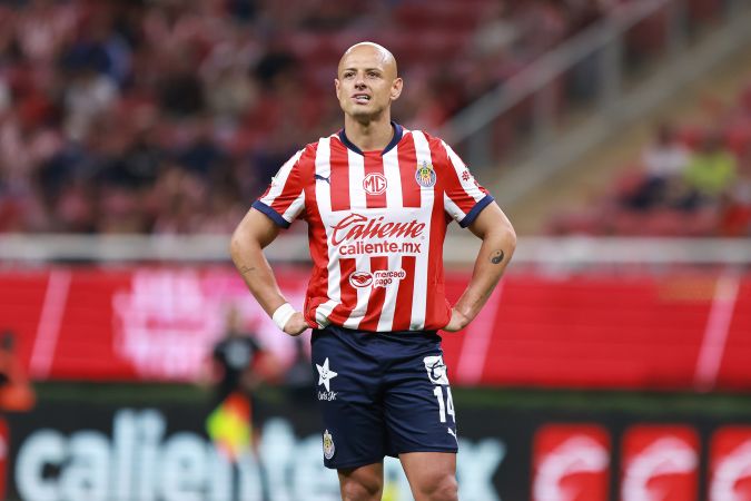 Chicharito Hernández habla sobre la actualidad de Kylian Mbappé.