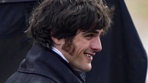 Jacob Elordi fue fotografiado por primera vez en el papel de Heathcliff.