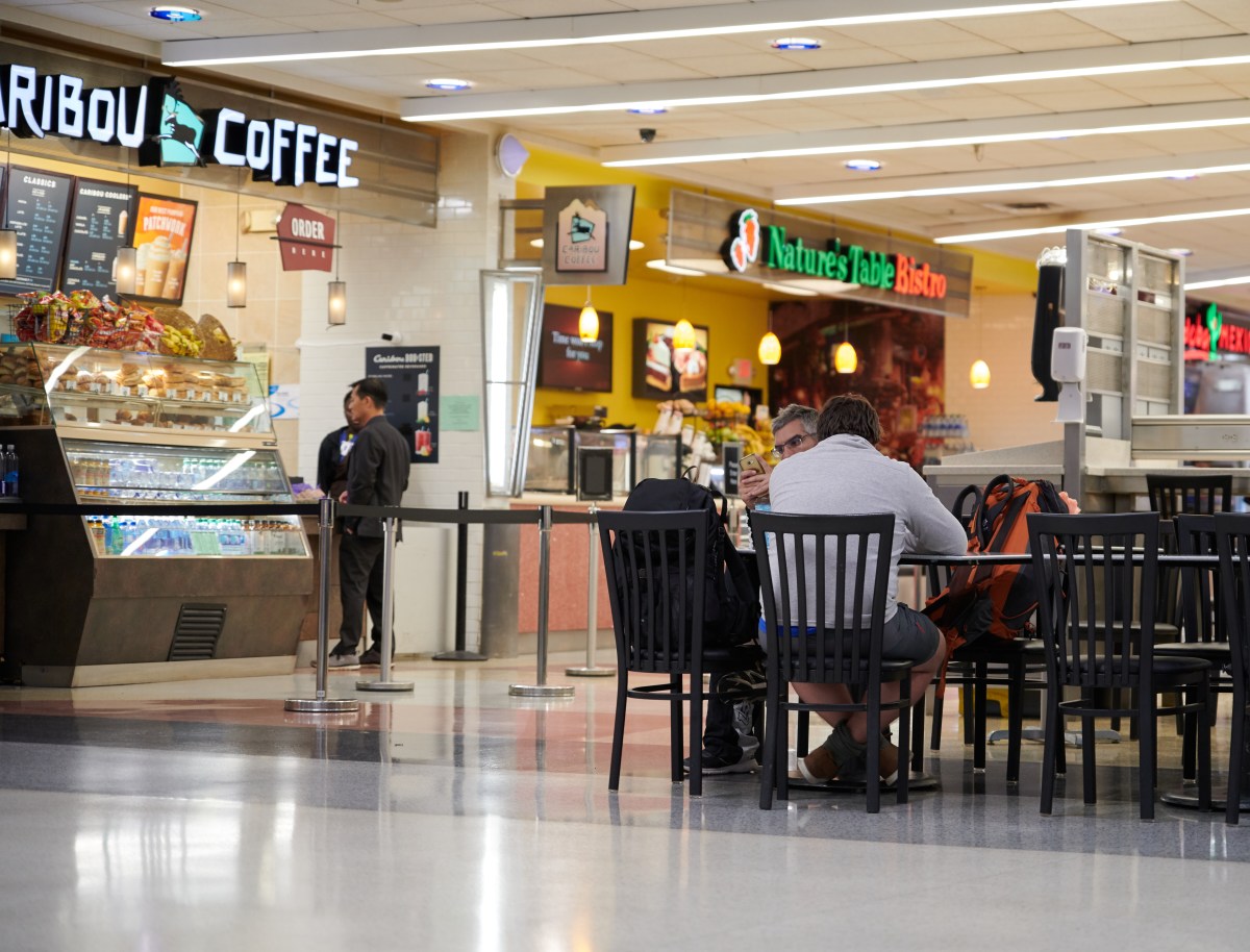 Los 10 aeropuertos con la mejor comida en Estados Unidos