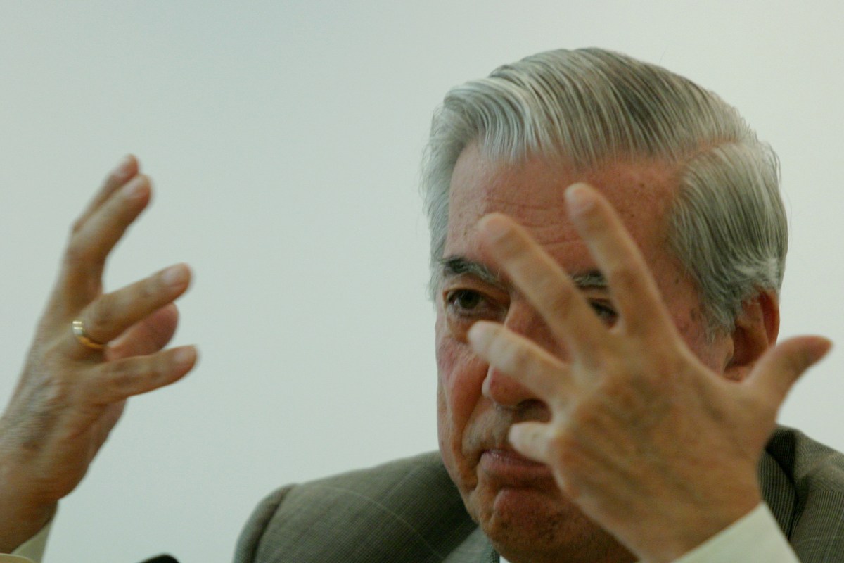 Mario Vargas Llosa estuvo casado con una tía política y una prima