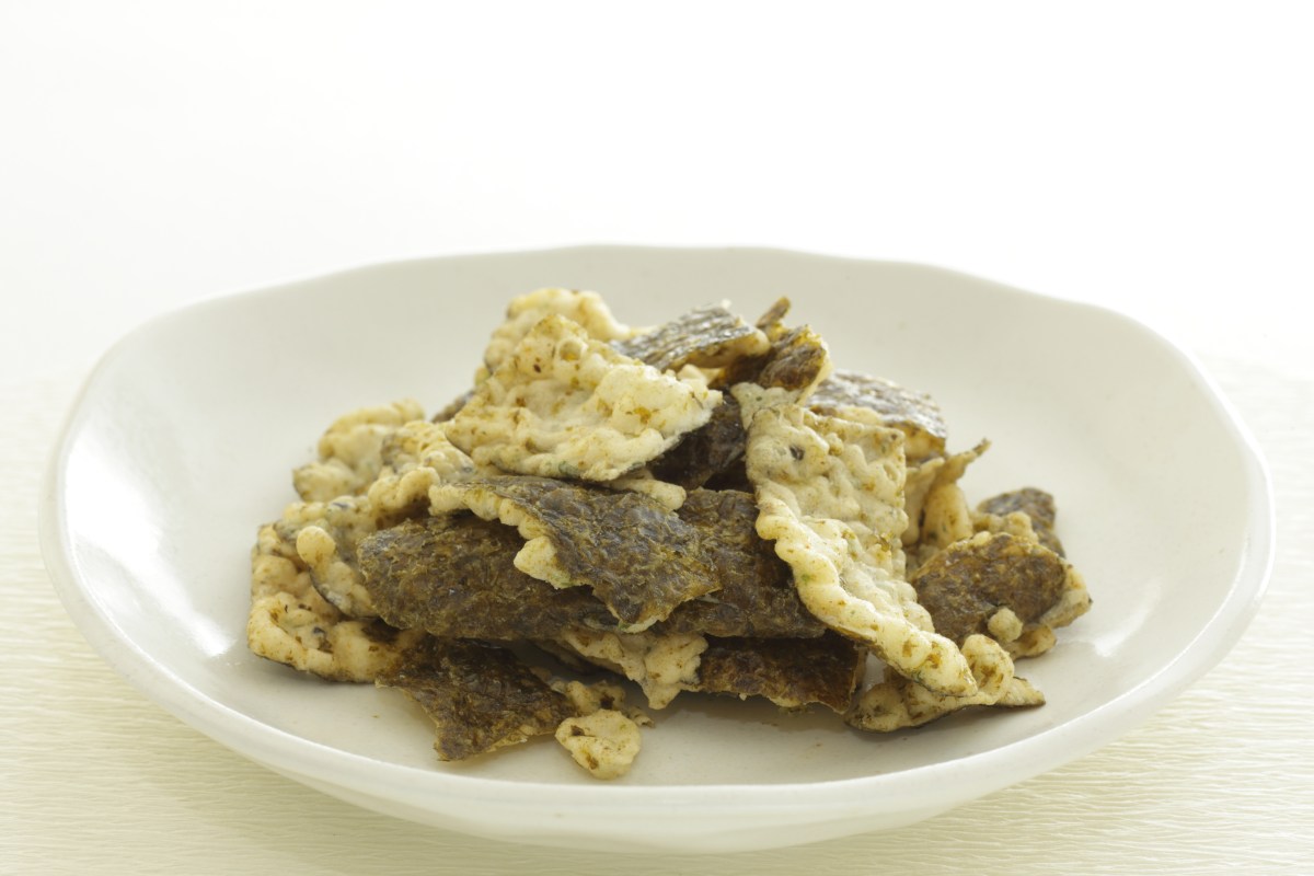 Snack crujiente y saludable de algas nori y papel de arroz