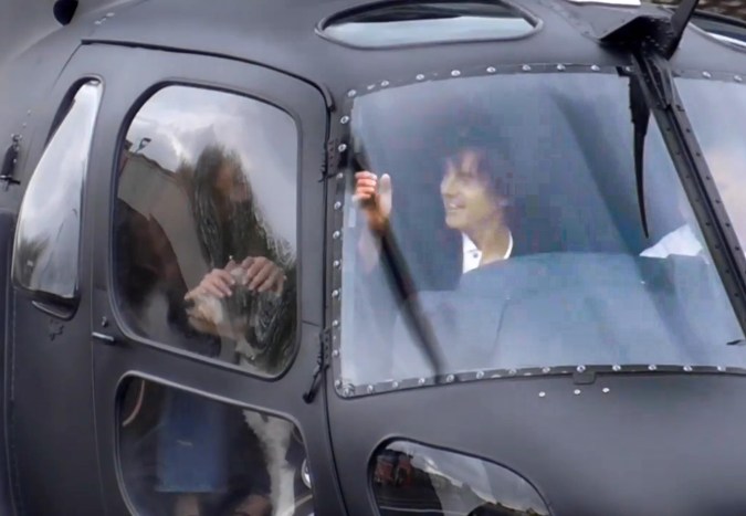Tom Cruise y Ana de Armas viajaron en el helicóptero desde Farnborough hasta Londres.