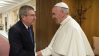 Thomas Bach durante un encuentro con el Papa Francisco en 2016.