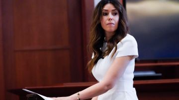 Aunque Camille Vasquez no puede ejercer legalmente en México, su presencia en el caso causó revuelo.