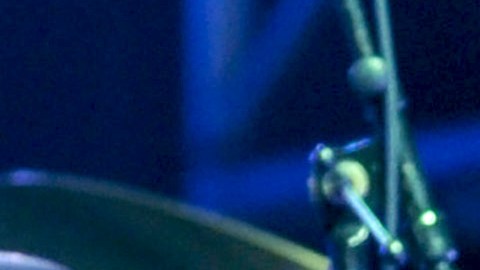 Si todo marcha bien, Carlos Santana retomará su gira este mismo viernes.