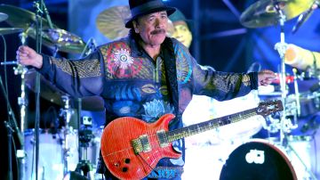 Si todo marcha bien, Carlos Santana retomará su gira este mismo viernes.