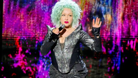 Cyndi Lauper alcanzó el auge de su carrera en la década de 1980.
