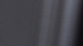 Dua Lipa se llevó miles de elogios al lucir sus encantos con un bikini rojo.