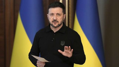 "Es muy bueno comprando y vendiendo bienes raíces. Y esto es un poco diferente", dijo Zelenski sobre Witkoff.
