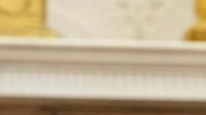 El presidente de Estados Unidos, Donald Trump, habla durante su reunión con el primer ministro israelí, Benjamin Netanyahu, en la Oficina Oval de la Casa Blanca en Washington, DC, EE.UU., 07 de abril de 2025.