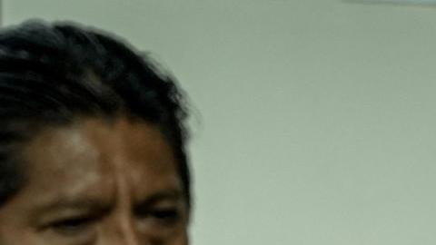 El expresidente de Perú Ollanta Humala (d) es retirado de la sala de audiencia, tras oír su sentencia este martes, en Lima (Perú).