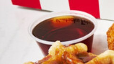 Regresa al menú de KFC el pollo con waffles con tres ofertas.